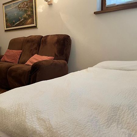 Tatjana House Apartment Brenzone sul Garda Bagian luar foto