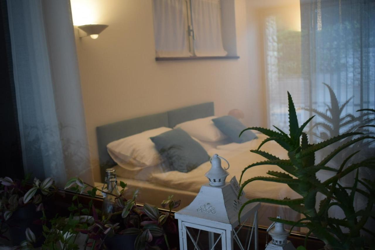 Tatjana House Apartment Brenzone sul Garda Bagian luar foto